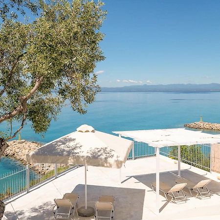 Pouletis Family Apartments - Akroyali Seaview Getaways Kalamata Esterno foto
