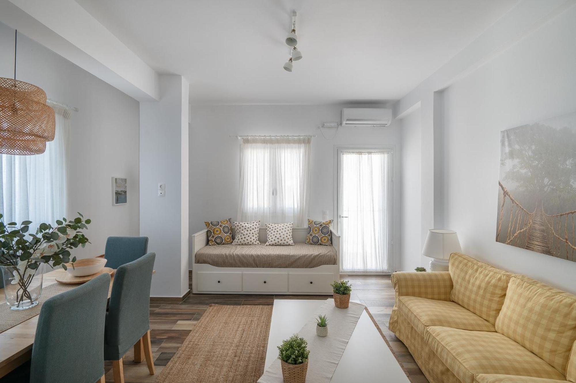 Pouletis Family Apartments - Akroyali Seaview Getaways Kalamata Esterno foto